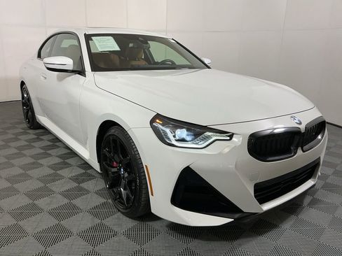 Certified 2025 BMW 230i xDrive Coupe w/ M Sport Package AWD/4WD image 4