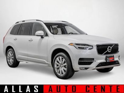 Used 2017 Volvo XC90 T6 Momentum w/ Vision Package