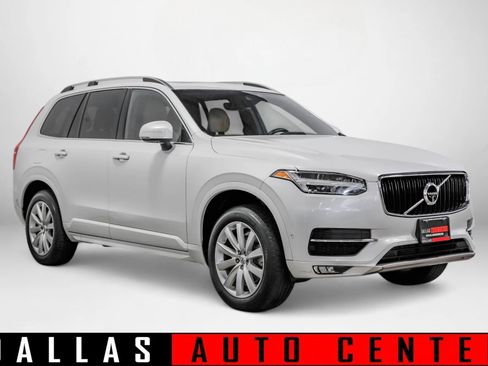 Used 2017 Volvo XC90 T6 Momentum w/ Vision Package image 1
