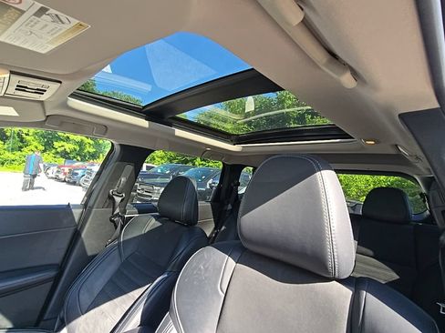Used 2024 Mitsubishi Outlander SE FWD image 19