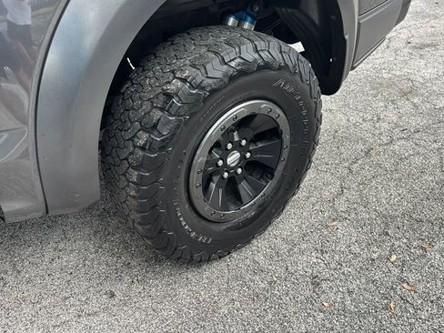Used 2017 Ford F150 Raptor w/ Equipment Group 802A Luxury AWD/4WD image 40