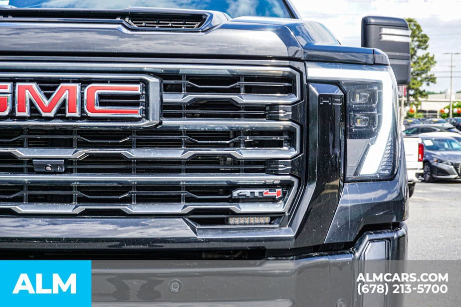 Used 2024 GMC Sierra 2500 AT4 w/ Technology Package AWD/4WD image 11