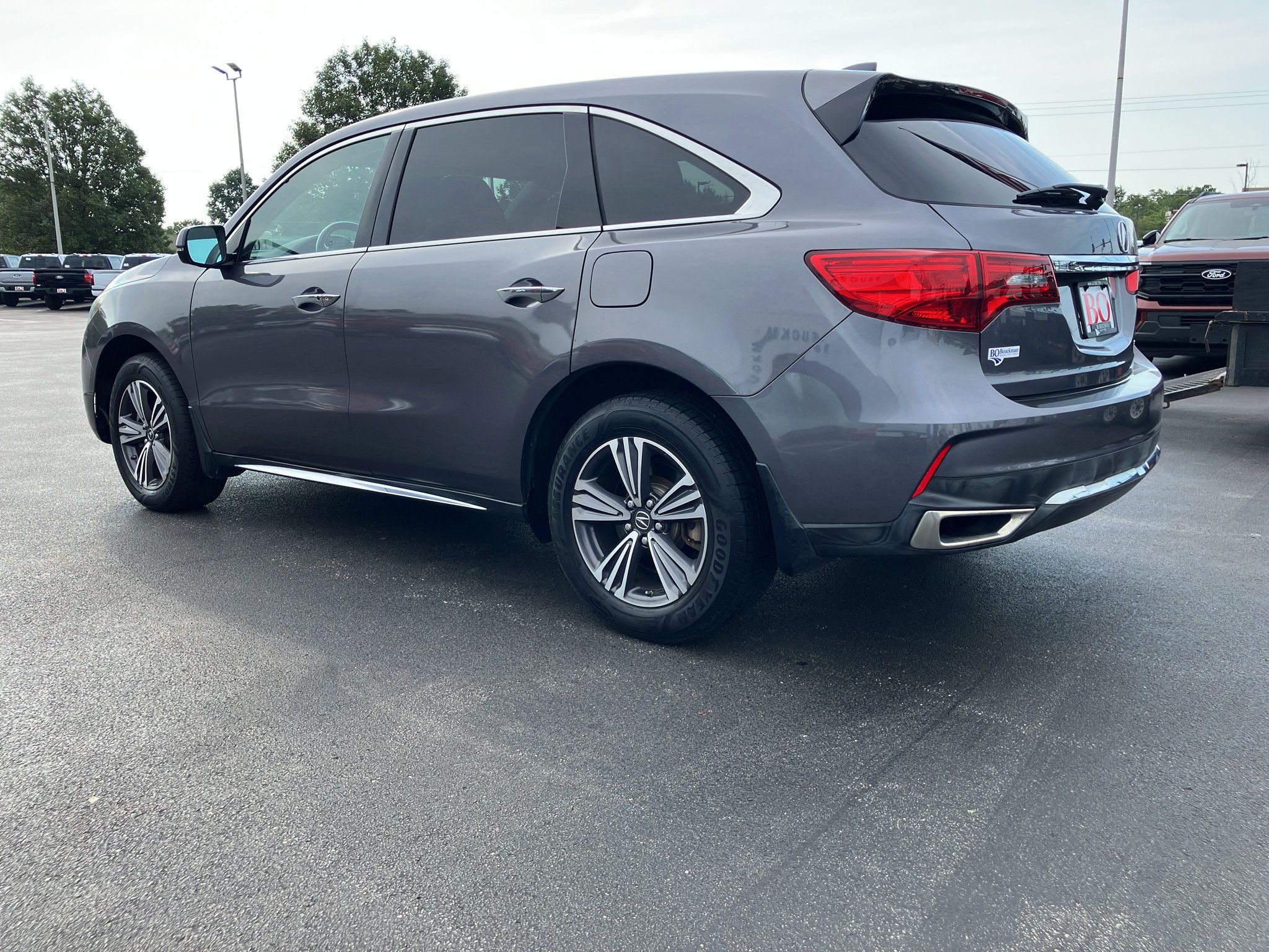 Used 2017 Acura MDX SH-AWD image 4