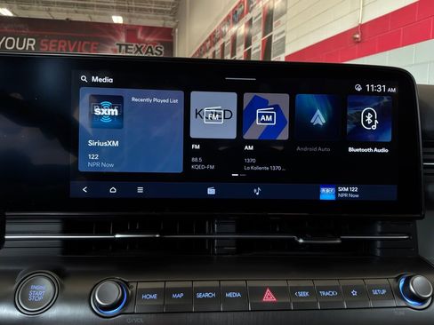 Used 2024 Hyundai Kona SEL AWD/4WD image 31