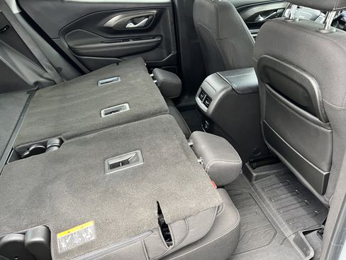 Used 2022 GMC Terrain SLE w/ Driver Convenience Package image 23