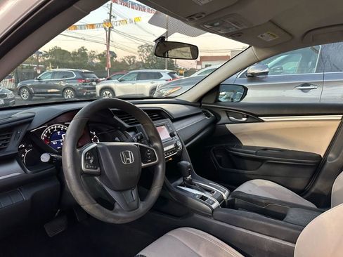 Used 2017 Honda Civic LX image 9