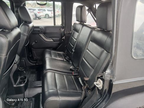 Used 2012 Jeep Wrangler Unlimited Sport AWD/4WD image 12