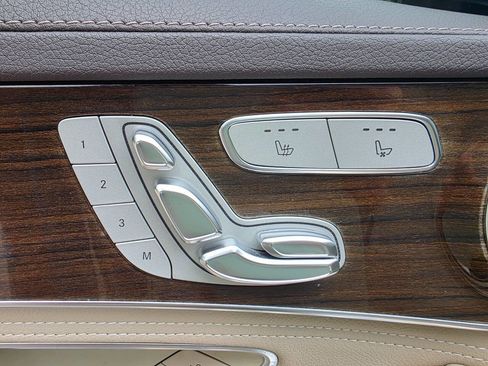 Used 2015 Mercedes-Benz C 300 4MATIC Sedan image 11