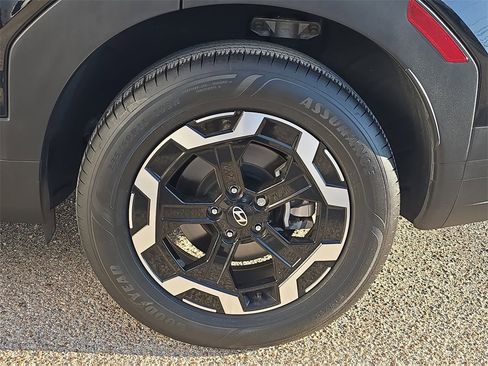 Used 2024 Hyundai Santa Fe SE image 33