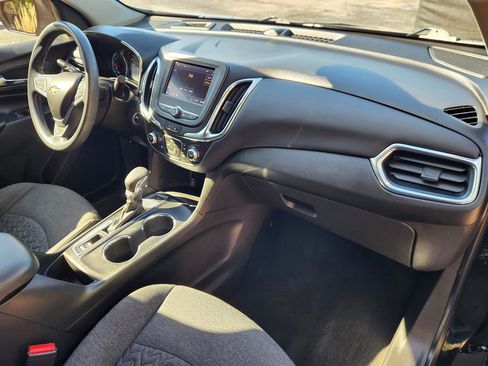 Used 2022 Chevrolet Equinox LT image 13