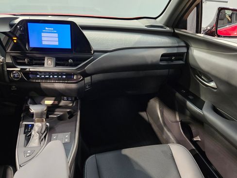 Used 2024 Lexus UX 250h F Sport FWD image 11
