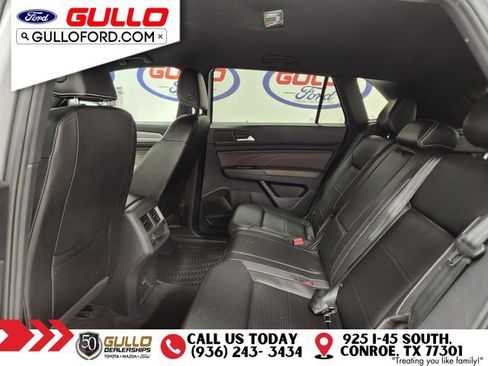 Used 2022 Volkswagen Atlas Cross Sport SE image 14