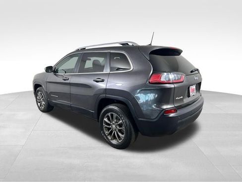 Used 2020 Jeep Cherokee Latitude Plus w/ Cold Weather Group AWD/4WD image 4