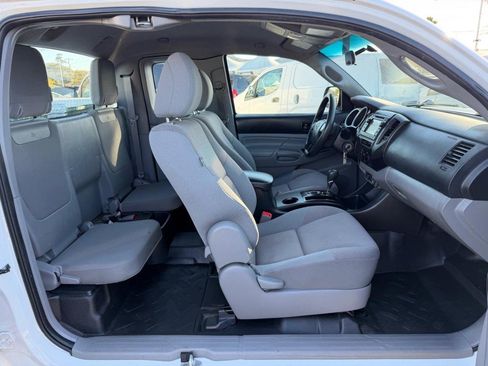 Used 2013 Toyota Tacoma 2WD Access Cab image 22