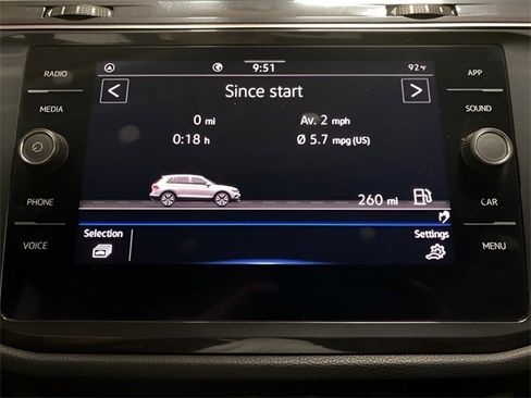 Used 2022 Volkswagen Tiguan SE image 38