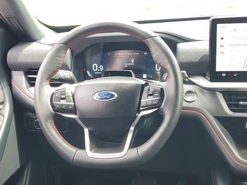 Certified 2025 Ford Explorer ST-Line image 17