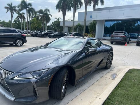 Used 2024 Lexus LC 500 Coupe w/ Dynamic Handling Package RWD image 10