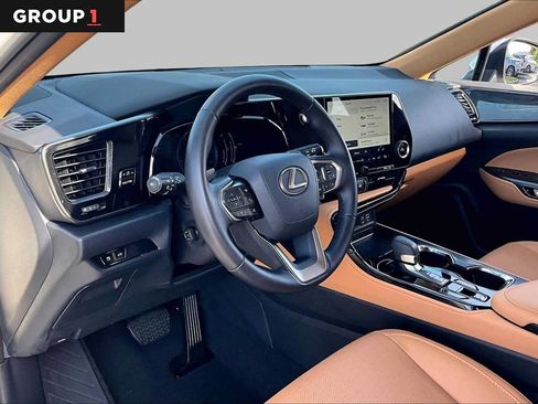 Used 2025 Lexus NX 250 FWD w/ Premium Package image 15