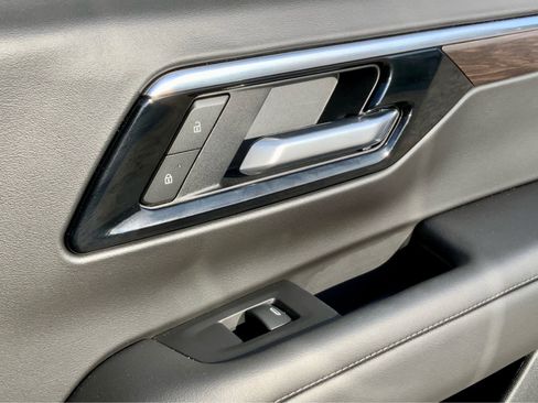 Certified 2025 Chevrolet Tahoe LS image 50