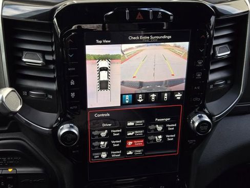 Used 2020 RAM 2500 Laramie w/ Night Edition image 19