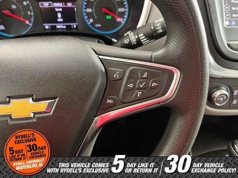 Used 2019 Chevrolet Equinox LS w/ LS Convenience Package FWD image 22