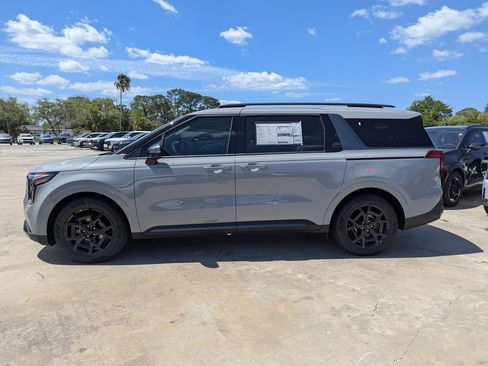 New 2026 Kia Carnival SX FWD image 5