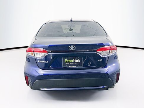Used 2020 Toyota Corolla LE FWD image 7