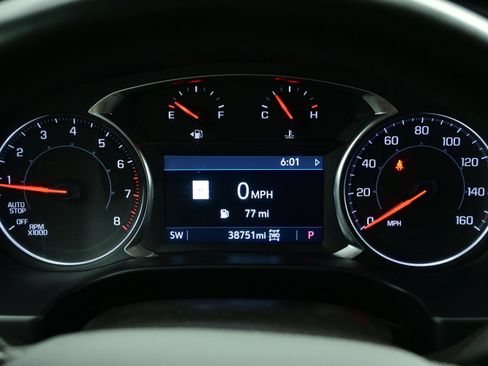 Used 2023 GMC Acadia SLT AWD/4WD image 25
