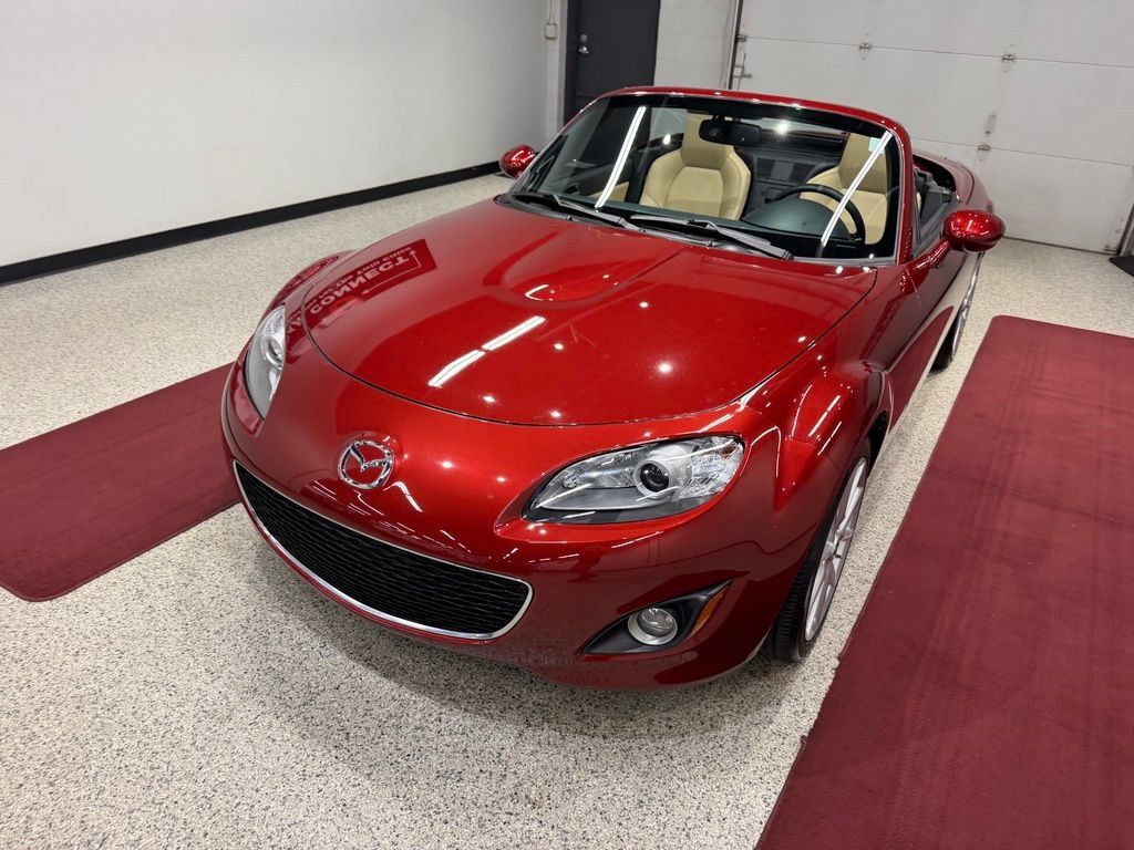 Used 2012 MAZDA MX-5 Miata Grand Touring w/ Premium Pkg RWD image 5