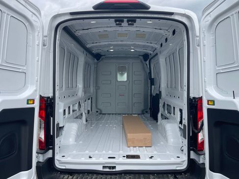 Certified 2025 Ford Transit 250 148 Medium Roof RWD image 21