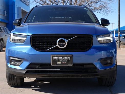 Used 2021 Volvo XC40 T5 R-Design image 9