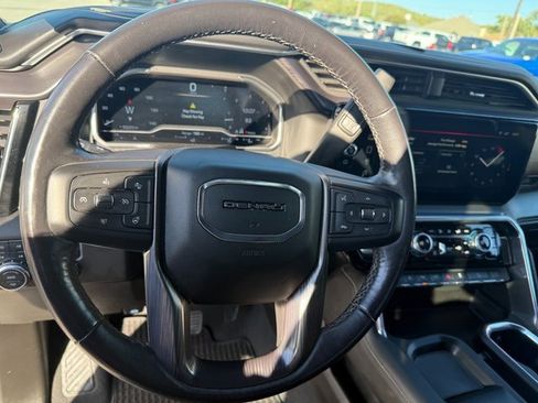 Used 2024 GMC Sierra 2500 Denali Ultimate image 12