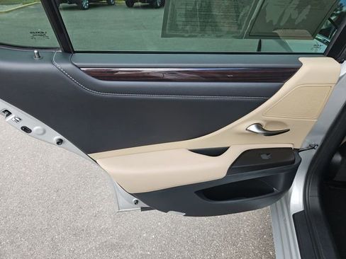 Used 2019 Lexus ES 350 F Sport image 13