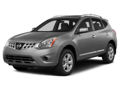 Used 2015 Nissan Rogue S w/ Convenience Package