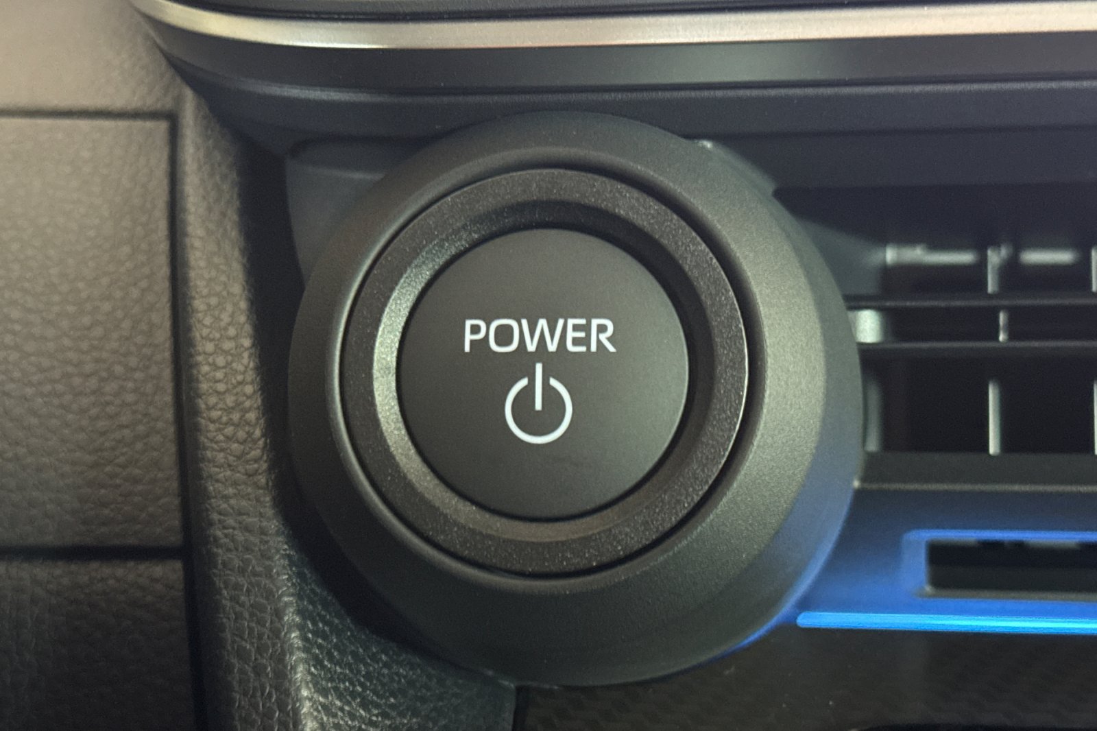 New 2027 Toyota Prius XLE FWD image 26