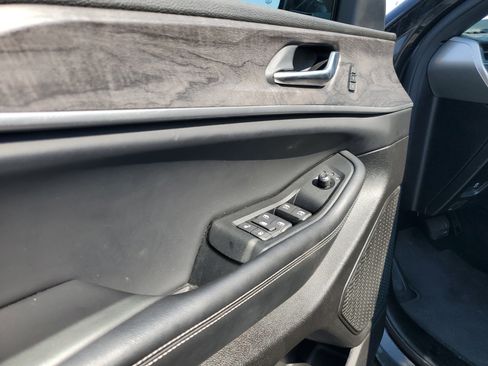 Used 2024 Jeep Grand Cherokee L Limited image 7