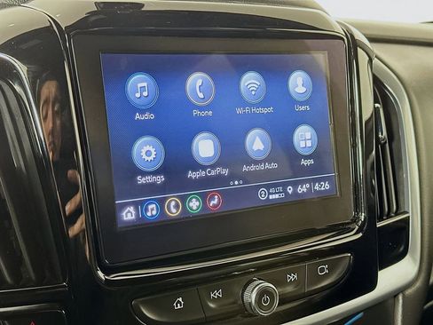 Used 2022 Chevrolet Traverse LT image 25