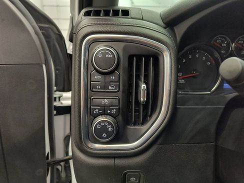 Used 2021 Chevrolet Silverado 1500 LT AWD/4WD image 27