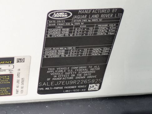 Certified 2024 Land Rover Defender 110 S image 36