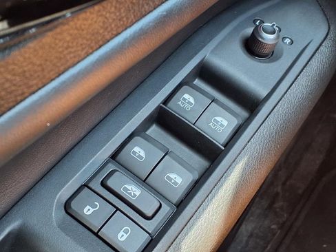 Used 2023 Jeep Compass High Altitude image 11