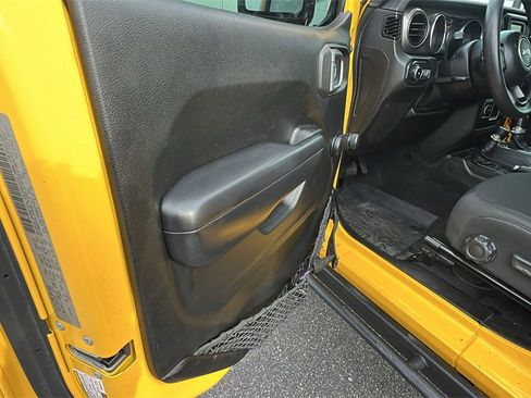 Used 2019 Jeep Wrangler Sport image 11