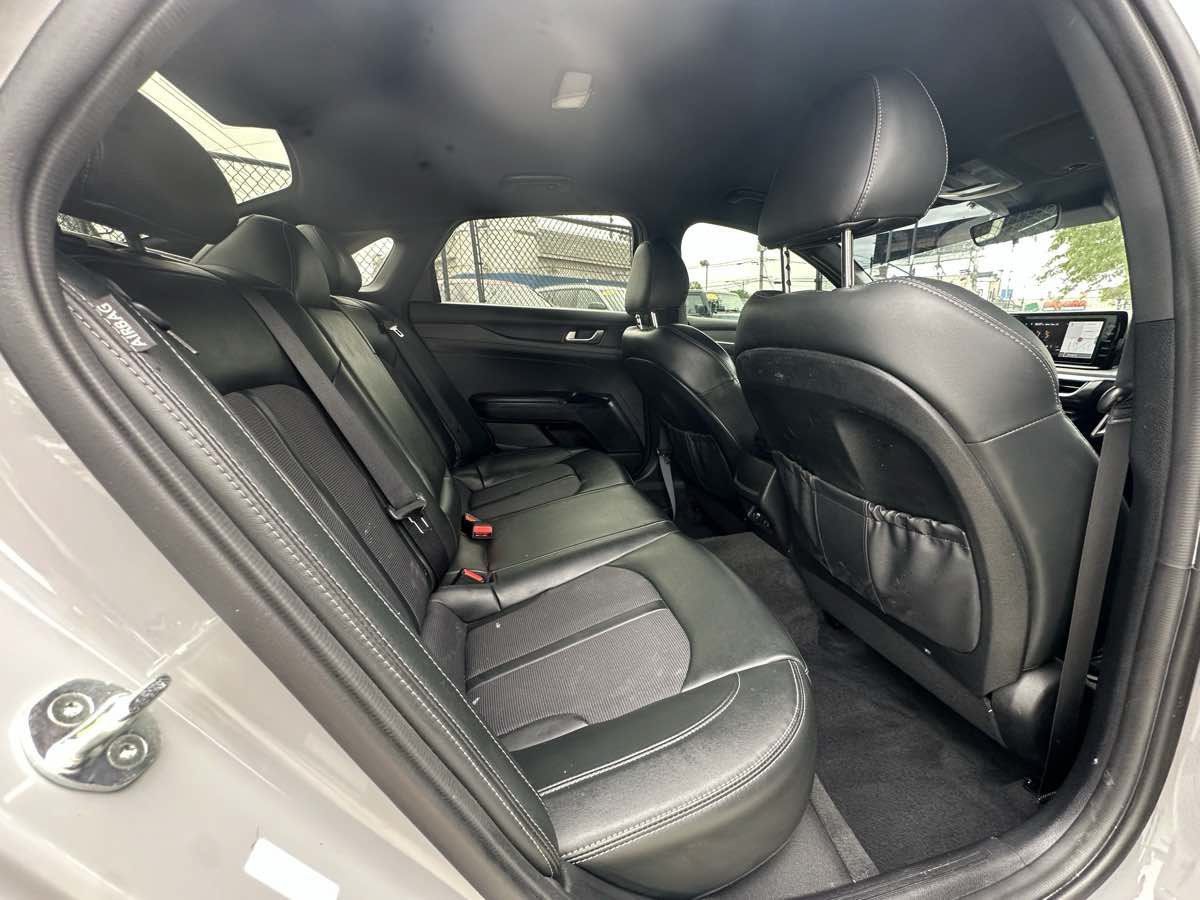 Used 2022 Kia K5 GT-Line AWD/4WD image 36