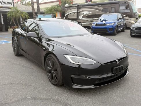 Used 2022 Tesla Model S Standard Range image 1
