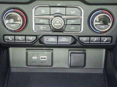 Used 2023 Chevrolet Tahoe High Country image 31