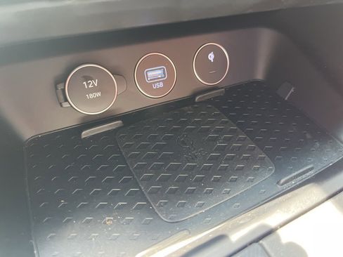 Used 2025 Genesis G70 3.3T Advanced image 21