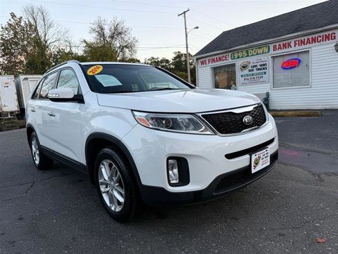Used 2014 Kia Sorento LX FWD image 4