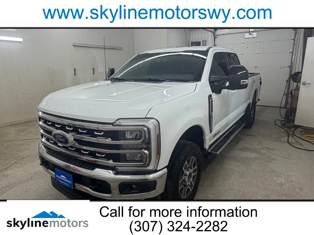 Used 2025 Ford F250 Lariat AWD/4WD image 1