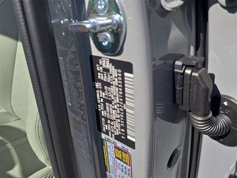 New 2026 Kia Sorento S image 32