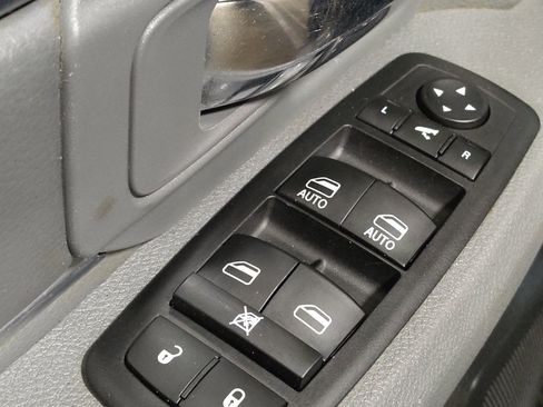 Used 2018 RAM 1500 Lone Star image 27