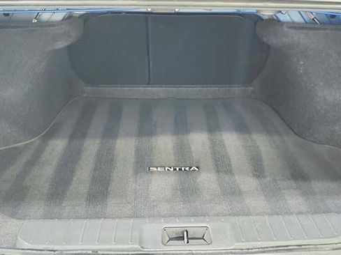 Certified 2025 Nissan Sentra SV FWD image 10
